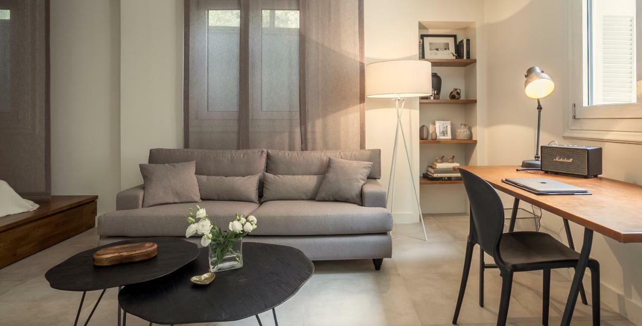 Unique Semi-Basement Stay At The Foot Of The Acropolis Athen Eksteriør billede